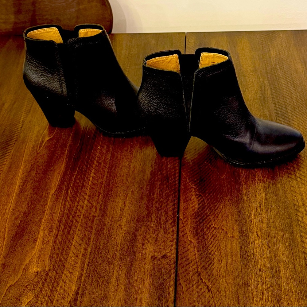 Splendid Black Ankle Booties